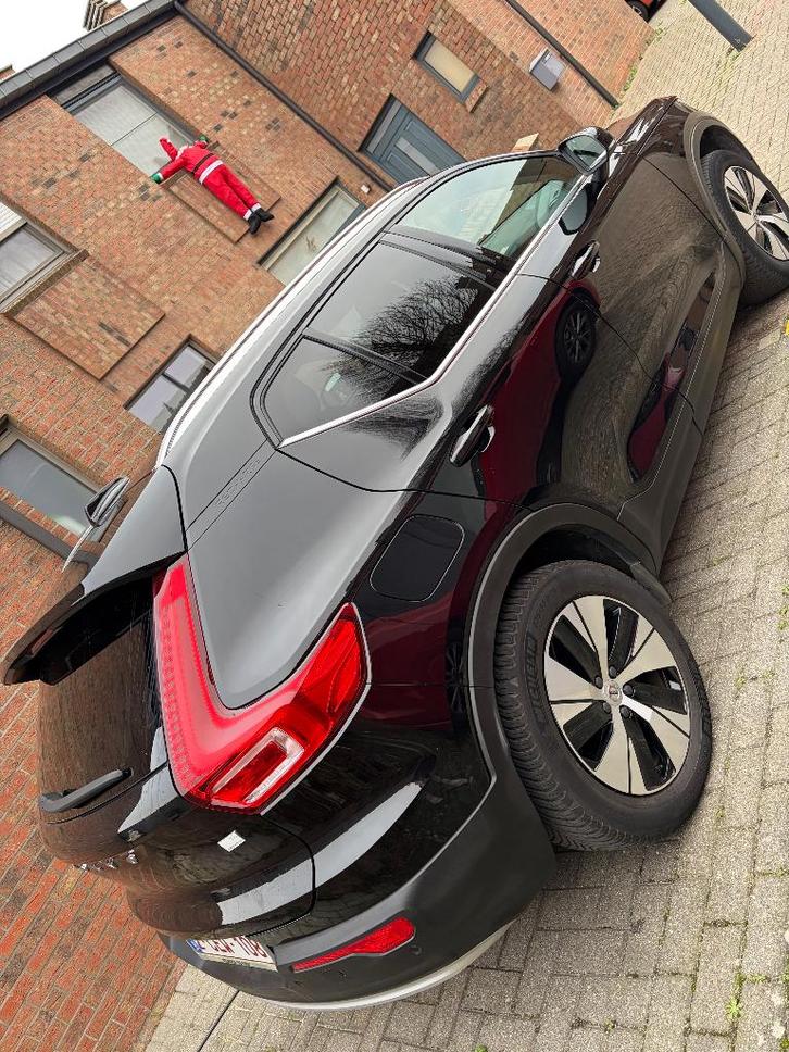 Volvo xc 40, Autos, Volvo, Particulier, XC40, 4x4, ABS, Caméra de recul, Régulateur de distance, Airbags, Air conditionné, Bluetooth