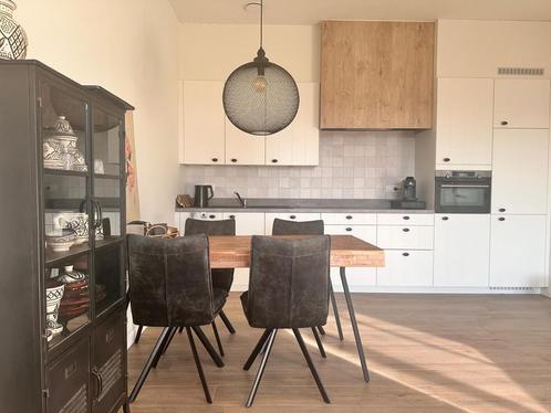 Eettafel set + industriële kast, Huis en Inrichting, Keuken | Complete keukens, Zo goed als nieuw, Zwart, Ophalen