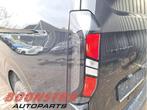 Feu arrière gauche d'un Ford Transit Custom (Transit Custom, -, 3 mois de garantie, -, -