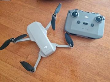 DJI Mini 2 drone in koffer gebruiksklaar beschikbaar voor biedingen