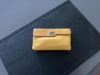Delvaux etui om in handtas te gebruiken., Handtassen en Accessoires, Ophalen of Verzenden, Gebruikt, Geel, Leder