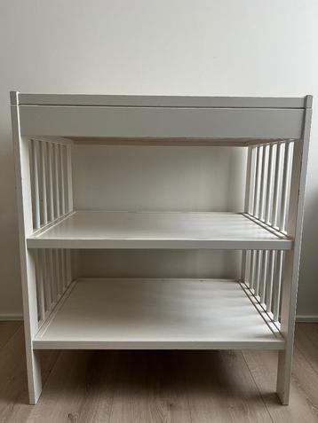 IKEA Gulliver verzorgingstafel + verzorgingskussen beschikbaar voor biedingen