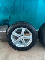 5x114.3 18 inch dezent velgen met zogoed als nieuwe banden, Auto-onderdelen, Ophalen, 18 inch, Gebruikt, Winterbanden