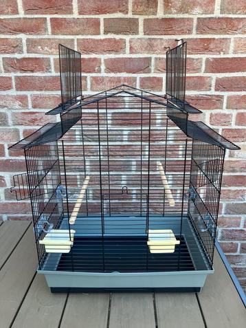 MOOIE VOGELKOOI VOOR KLEINE VOGELS open dakje NU 50 EURO beschikbaar voor biedingen