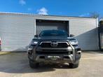 Hilux 2.8 D-4D 4WD / INVINCIBLE / AUTOMAAT / APPLE, Auto's, Automaat, 4 cilinders, Zwart, Bedrijf