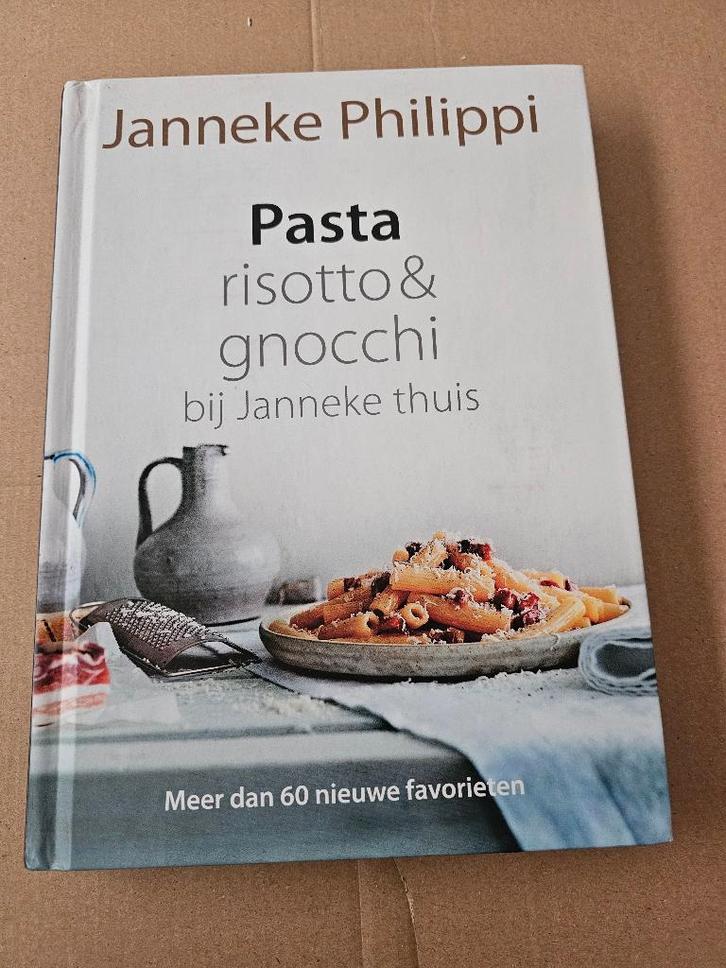 Pasta risotto & gnocchi bij Janneke thuis - Janneke Philippi, Boeken, Kookboeken, Zo goed als nieuw, Voorgerechten en Soepen, Hoofdgerechten