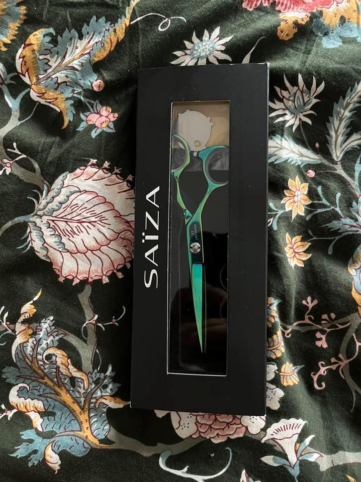 Ciseaux coiffure gaucher 5.5 /, Handtassen en Accessoires, Uiterlijk | Haarverzorging, Nieuw, Overige typen, Ophalen of Verzenden