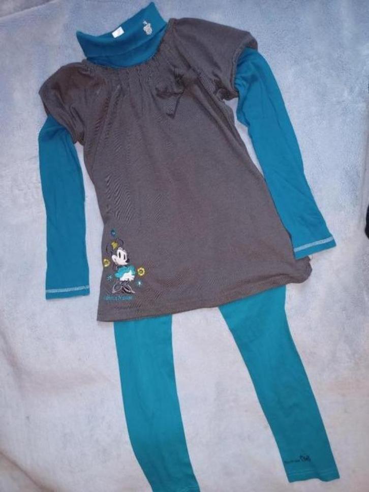 3 pièces pour 5 euros , disney, taille 10 ans, Kinderen en Baby's, Kinderkleding | Maat 140, Meisje, Setje, Ophalen of Verzenden