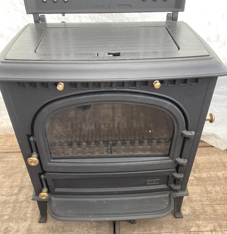 Poêle à bois/charbon Saey 92 Cuccina en parfait état., Maison & Meubles, Poêles, Comme neuf, Autoportant, Multi-brûleur, Bois