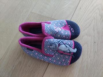 Chaussures pour filles pointure 30-31 beschikbaar voor biedingen