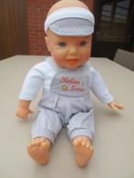 Pop  35 cm met toebehoren, Ophalen, Gebruikt, Pop