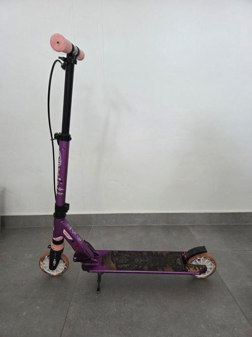 OXELO

Kinderstep Mid 5 met vering en rem aan het stuur paar, Fietsen en Brommers, Steps, Zo goed als nieuw, Ophalen