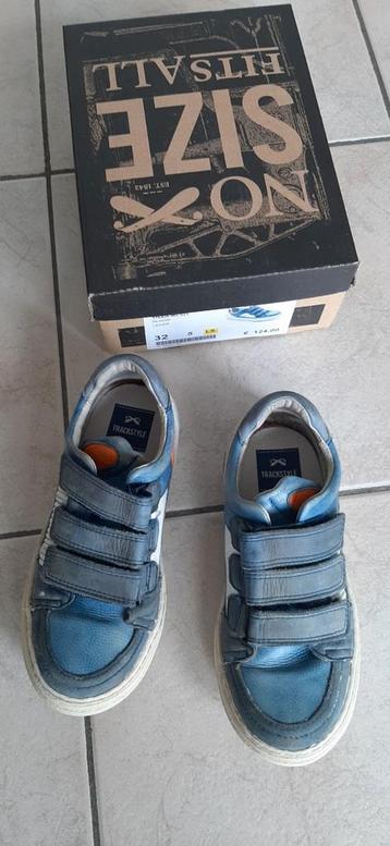 Blauwe lederen sneakers met velcro TRACK STYLE maat 32 beschikbaar voor biedingen