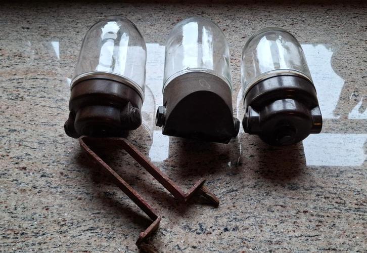 Bakelieten lampen/oude stallampen/vintage lampen, Antiek en Kunst, Curiosa en Brocante, Ophalen of Verzenden