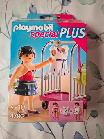 Playmobil figuren sets beschikbaar voor biedingen