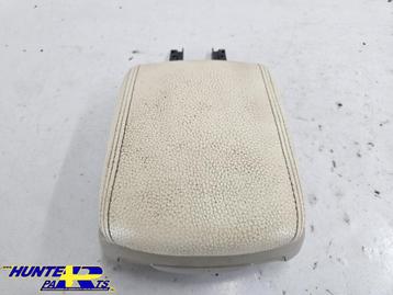 Armsteun midden beige Volvo C30 ('06-'12) beschikbaar voor biedingen