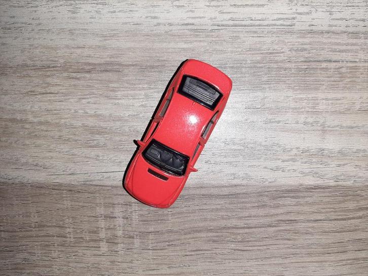 1/64 BMW 745i E65 (merk onbekend) (wheel swap), Hobby & Loisirs créatifs, Voitures miniatures | Échelles Autre, Utilisé, Voiture