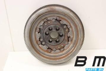 2-Massavliegwiel Volkswagen Tiguan 03C105266F beschikbaar voor biedingen