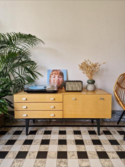 Vintage midcentury dressoir | platenspeler meubel | kast, Huis en Inrichting, Kasten | Dressoirs, Gebruikt, 100 tot 150 cm, 25 tot 50 cm