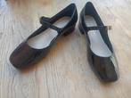 Souliers noirs vernis La Blanche Porte pointure 36, Kleding | Dames, Schoenen, Schoenen met lage hakken, Zwart, Ophalen of Verzenden