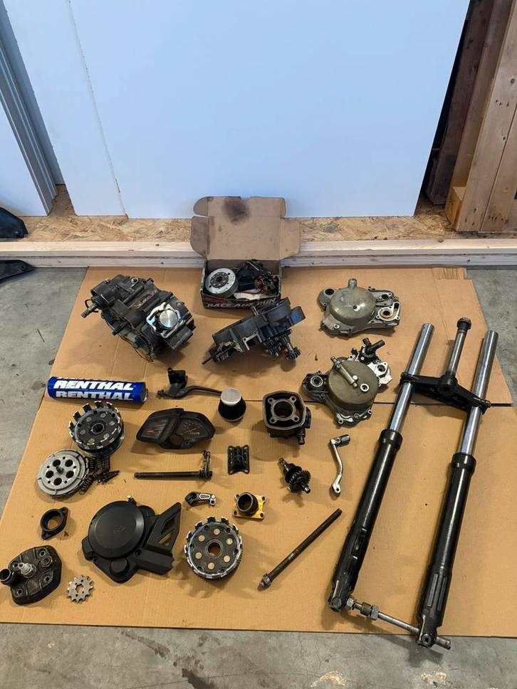 Derbi onderdelen (apart of volledig te koop), Fietsen en Brommers, Brommers | Derbi, Gebruikt, Ophalen of Verzenden