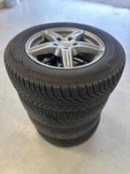 Nissan Qashqai winterkit velgen en banden, 215 mm, Band(en), 16 inch, Gebruikt