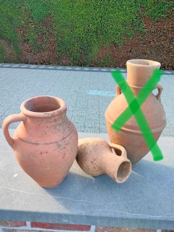 Kruiken: decoratie voor in de tuin beschikbaar voor biedingen