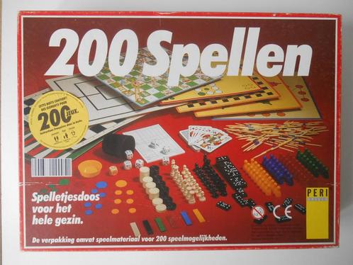 200 Spellen + 5 Dice game, Hobby en Vrije tijd, Gezelschapsspellen | Overige, Zo goed als nieuw, Ophalen of Verzenden