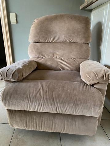 RELAX ZETEL beschikbaar voor biedingen