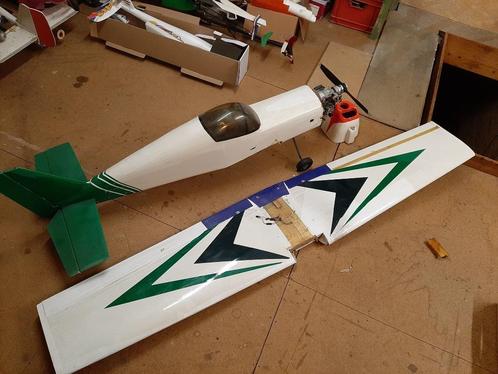 avion accro 2.4m, Hobby en Vrije tijd, Modelbouw | Radiografisch | Vliegtuigen, Gebruikt, Benzine, RTF (Ready to Fly), Ophalen
