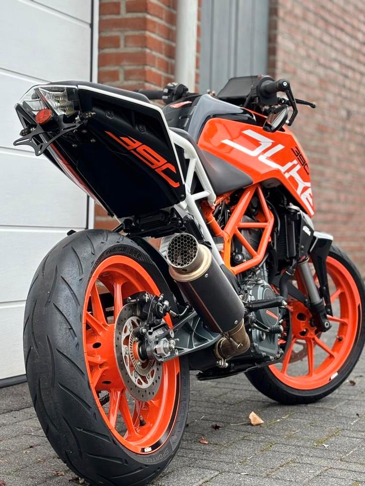 Ktm duke 390 TOP STAAT  NL kenteken, Motoren, Motoren | KTM, Particulier, Naked bike, 12 t/m 35 kW, 1 cilinder, Minimaal motorrijbewijs A2