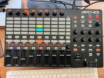AKAI APC40 mk2, Enlèvement, Comme neuf