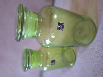 2 groene glazen voorraadpotten/decoratiepotten merk J-line beschikbaar voor biedingen
