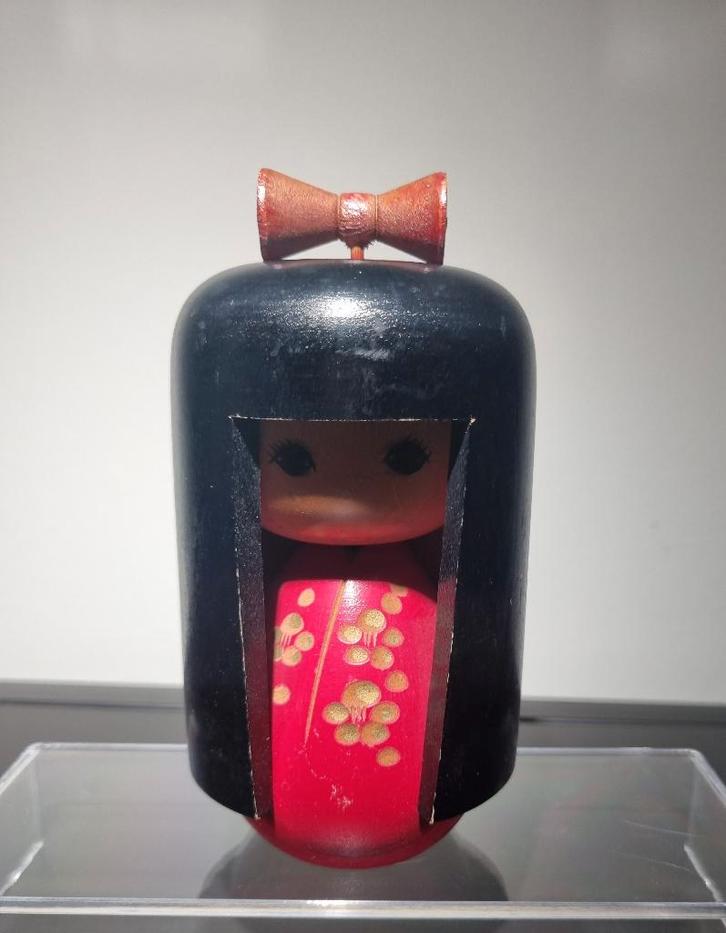 Vintage Kokeshi van Kenji Koyano, Antiek en Kunst, Kunst | Beelden en Houtsnijwerken, Verzenden