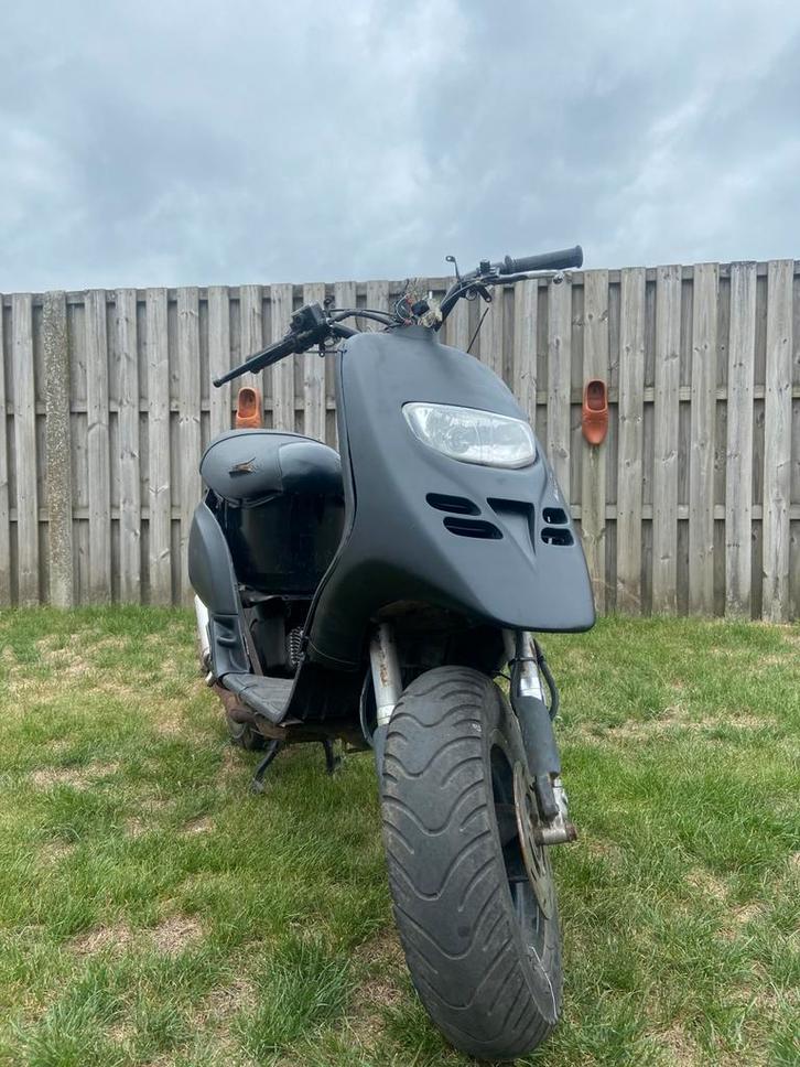Piaggio typh 70cc (koop of ruil), Fietsen en Brommers, Brommeronderdelen | Scooters, Piaggio, Uitlaat, Ophalen of Verzenden
