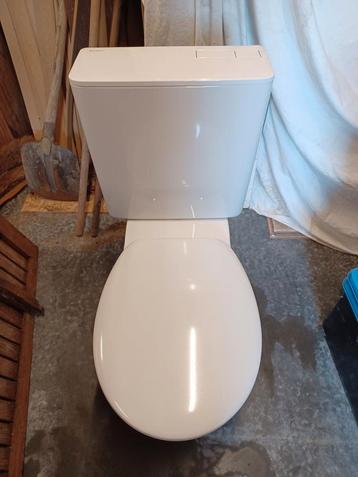 Ideal Standard toilet vloermodel met spoelbak Geberit