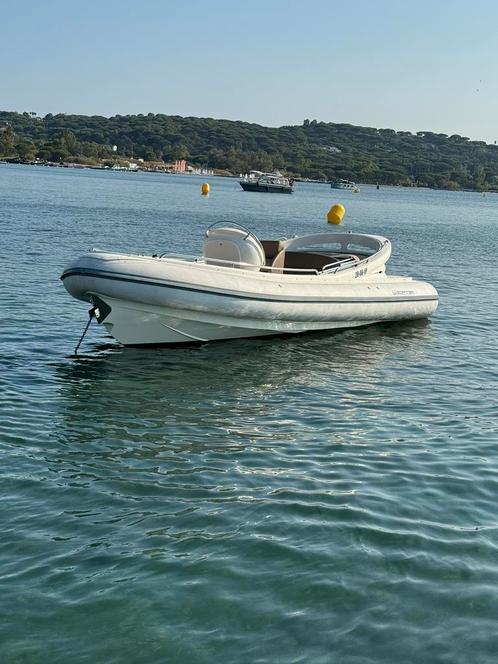 Scanner Dillenium 2999, Sports nautiques & Bateaux, Canots pneumatiques, Comme neuf, Autres marques, Bois, 200 ch ou plus, Essence