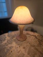 Lampes champignons, Verre