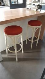 Lot de 2 tabourets hauts en bois d'inspiration Thonet, Avec repose-pieds, 2 tabourets, Enlèvement, Utilisé