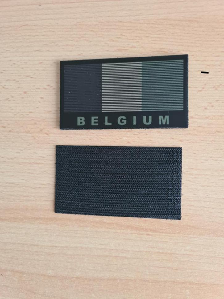 Badge BELGIUM met velcro, Verzamelen, Militaria | Algemeen, Landmacht, Embleem of Badge, Ophalen of Verzenden