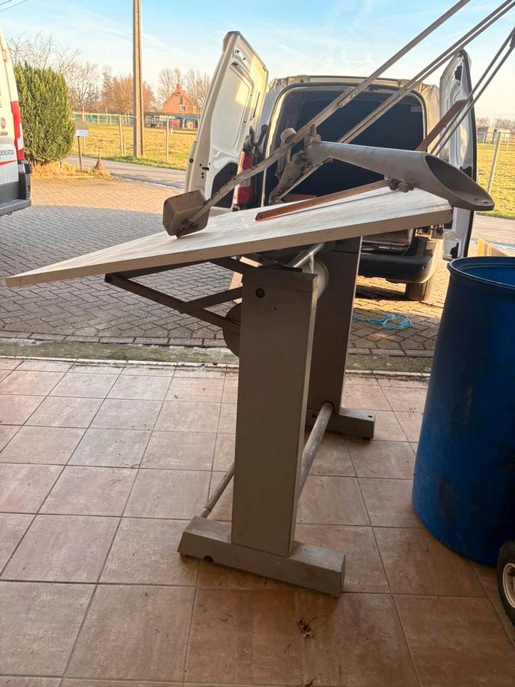 Industriele vintage tekentafel 150x100, Doe-het-zelf en Bouw, Tekentafels, Zo goed als nieuw, Ophalen