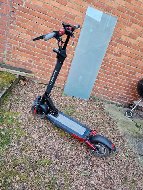 Kugoo kirin (kukirin)m4 pro, Fietsen en Brommers, Steps, Gebruikt, Elektrische step (E-scooter)