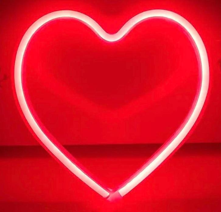Neon lamp LED Valentijn - 220V of 3 AA - ️ decoratie retro, Verzamelen, Merken en Reclamevoorwerpen, Zo goed als nieuw, Reclamebord