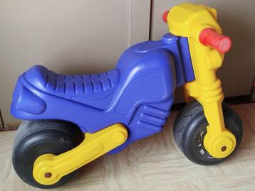 a vendre moto enfant  beschikbaar voor biedingen
