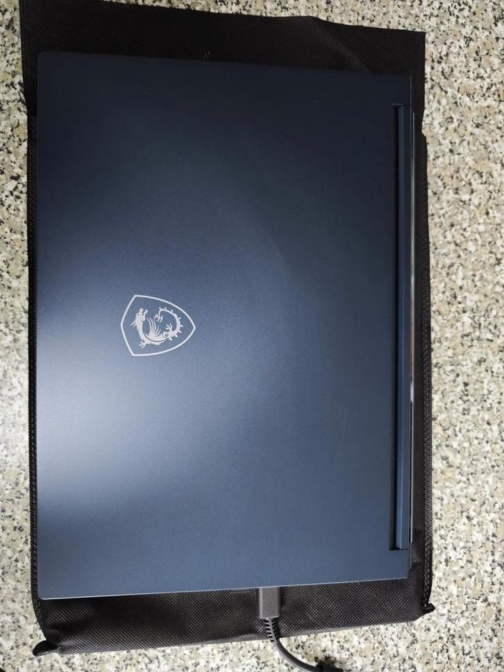 Nieuwstaat - Gaming Laptop - MSI Stealth 16 AI Studio, Computers en Software, Windows Laptops, Zo goed als nieuw, 16 inch, SSD