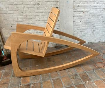 Schommelstoel beschikbaar voor biedingen