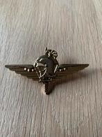 Béret badge génie para doré, Envoi