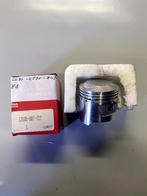 PISTON HONDA C70,CD70.         (1.00)