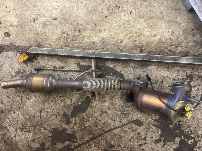 Voorpijp + katalysator van een Volkswagen Polo, Auto-onderdelen, Uitlaatsystemen, Volkswagen, Gebruikt, 3 maanden garantie, Ophalen of Verzenden