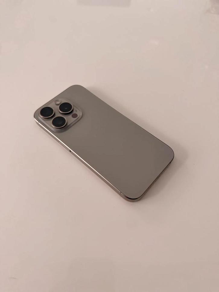 iPhone 15 Pro - naturel titanium 128GB, Telecommunicatie, Mobiele telefoons | Apple iPhone, Zo goed als nieuw, 128 GB, iPhone 15 Pro